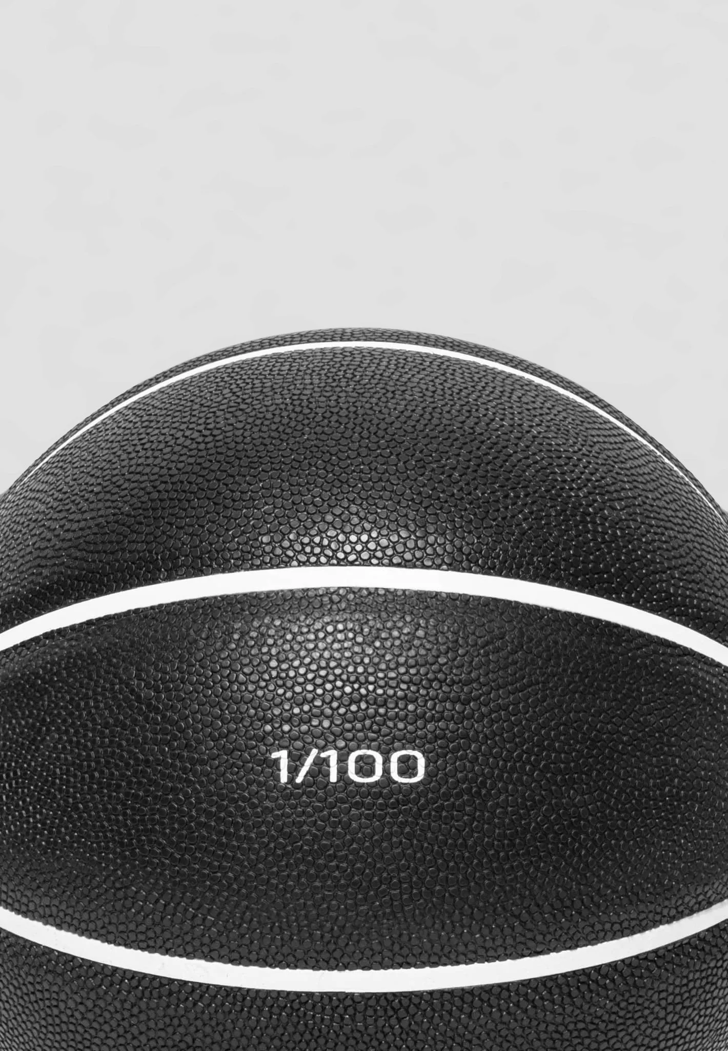 1/100 Signature Basketball - Black