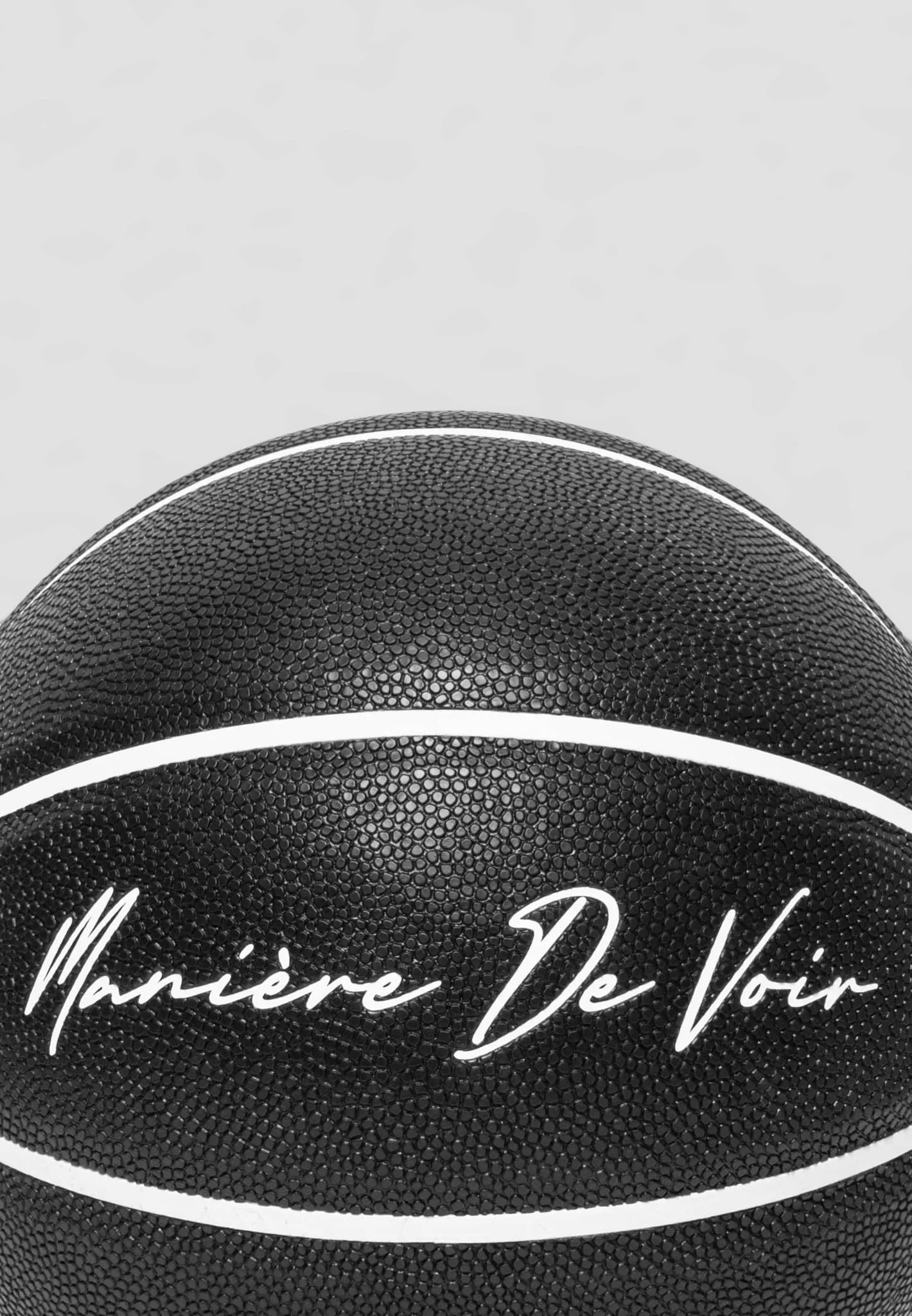 1/100 Signature Basketball - Black