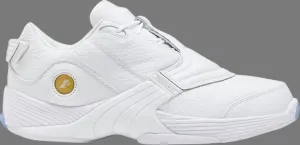 Answer 5 low 'triple white' Reebok sneakers, white