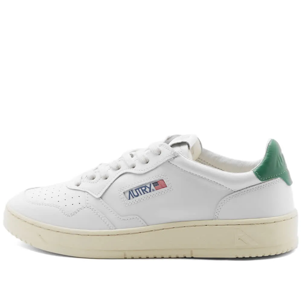 Autry 01 Low Leather Sneakers