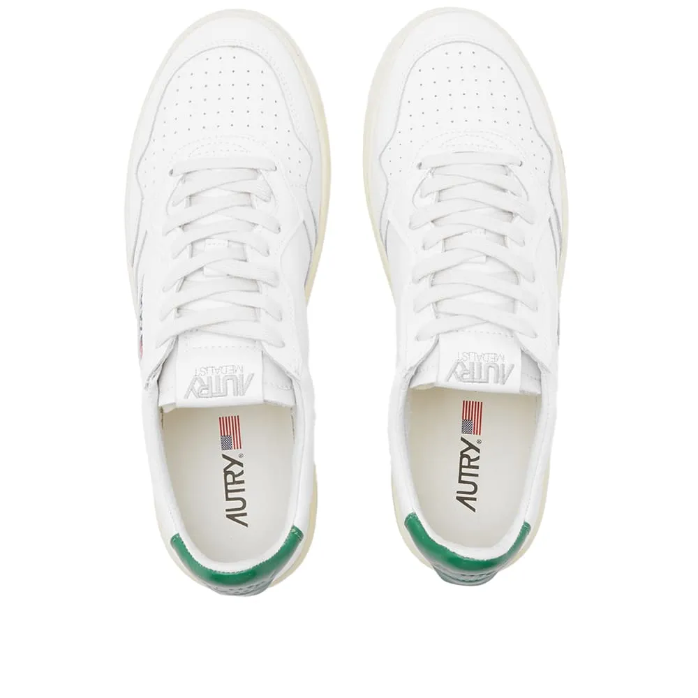 Autry 01 Low Leather Sneakers