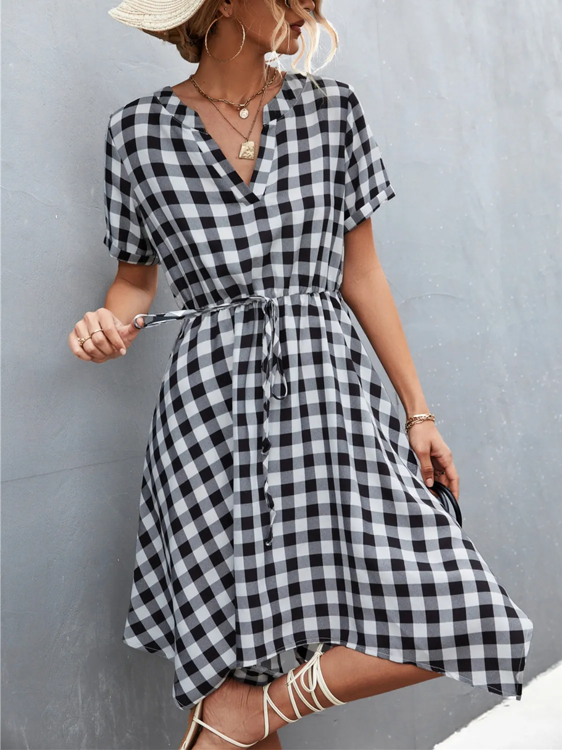 Black and White Plaid Notched Short Sleeve Dress Waist Tie Casual Flare Skirt dress