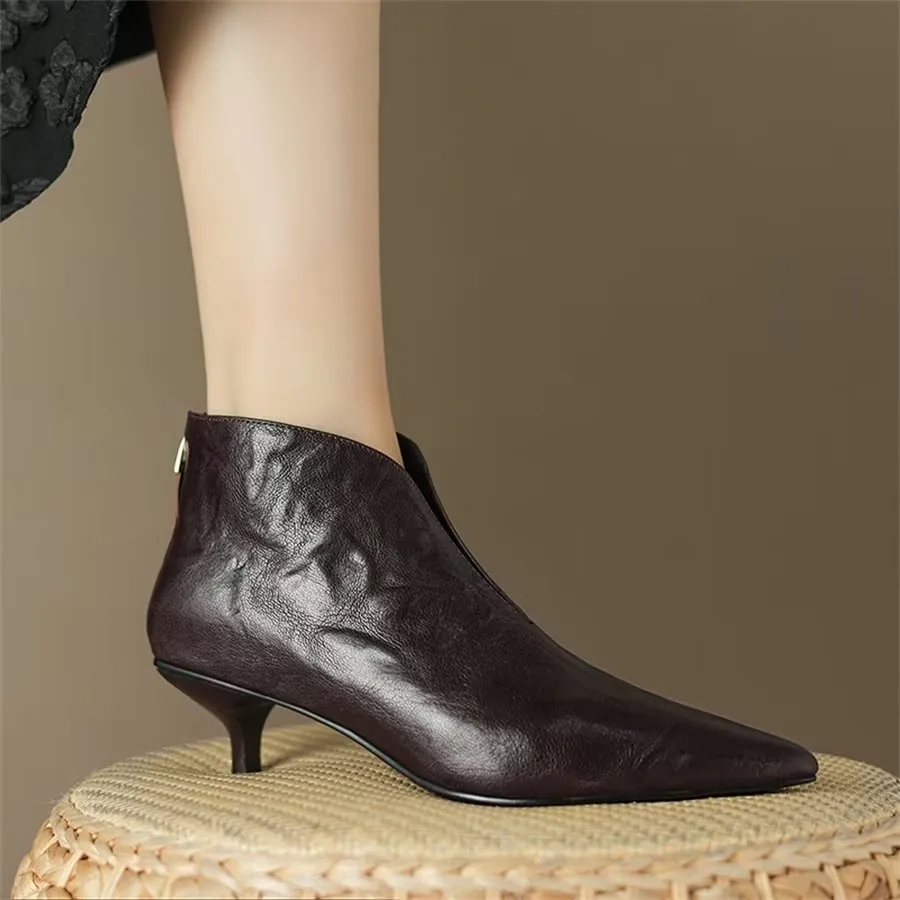 Elegant Cow Leather Pointed Toe Diagonal Zipper Boots