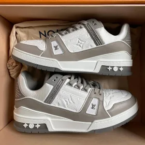 Louis Vuitton LV Trainers (Grey)