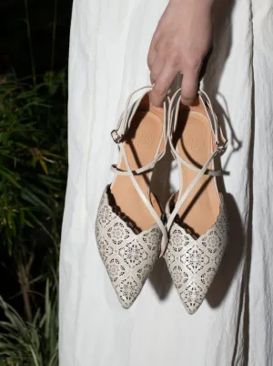 Pointed Laser-Cut Low Pumps