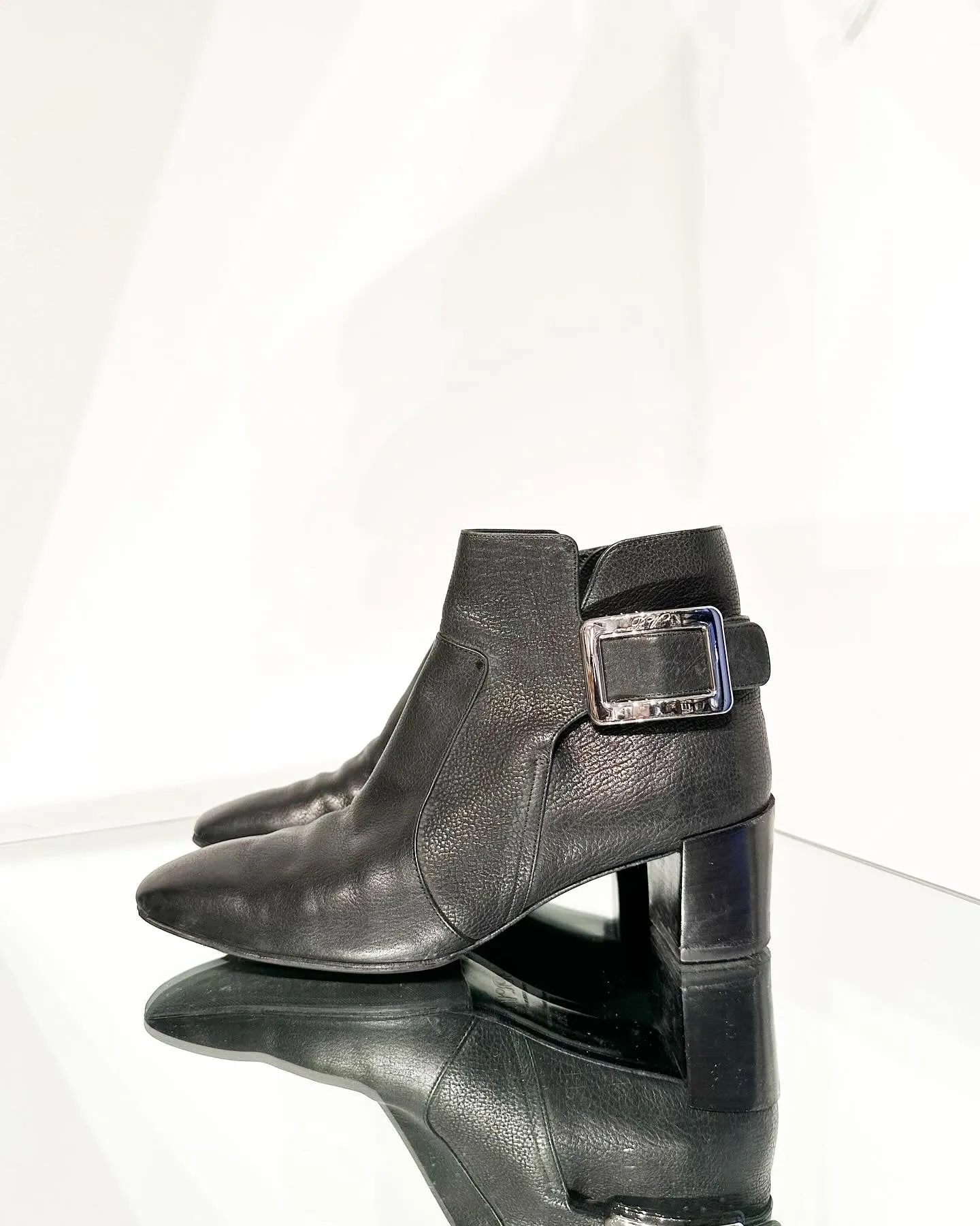 ROGER VIVIER Leather Ankle Boots