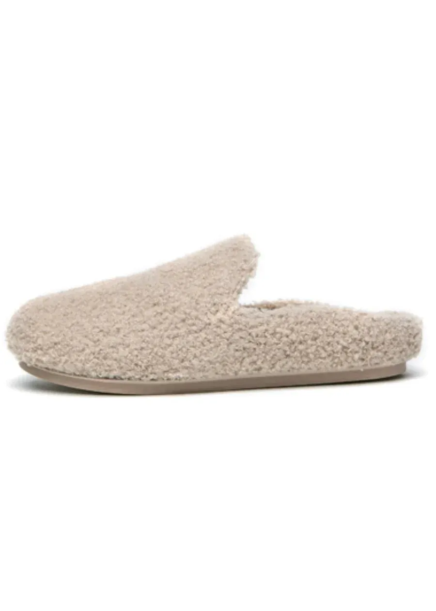 The Kush Indoor/Outdoor Sherpa Slides - Milk